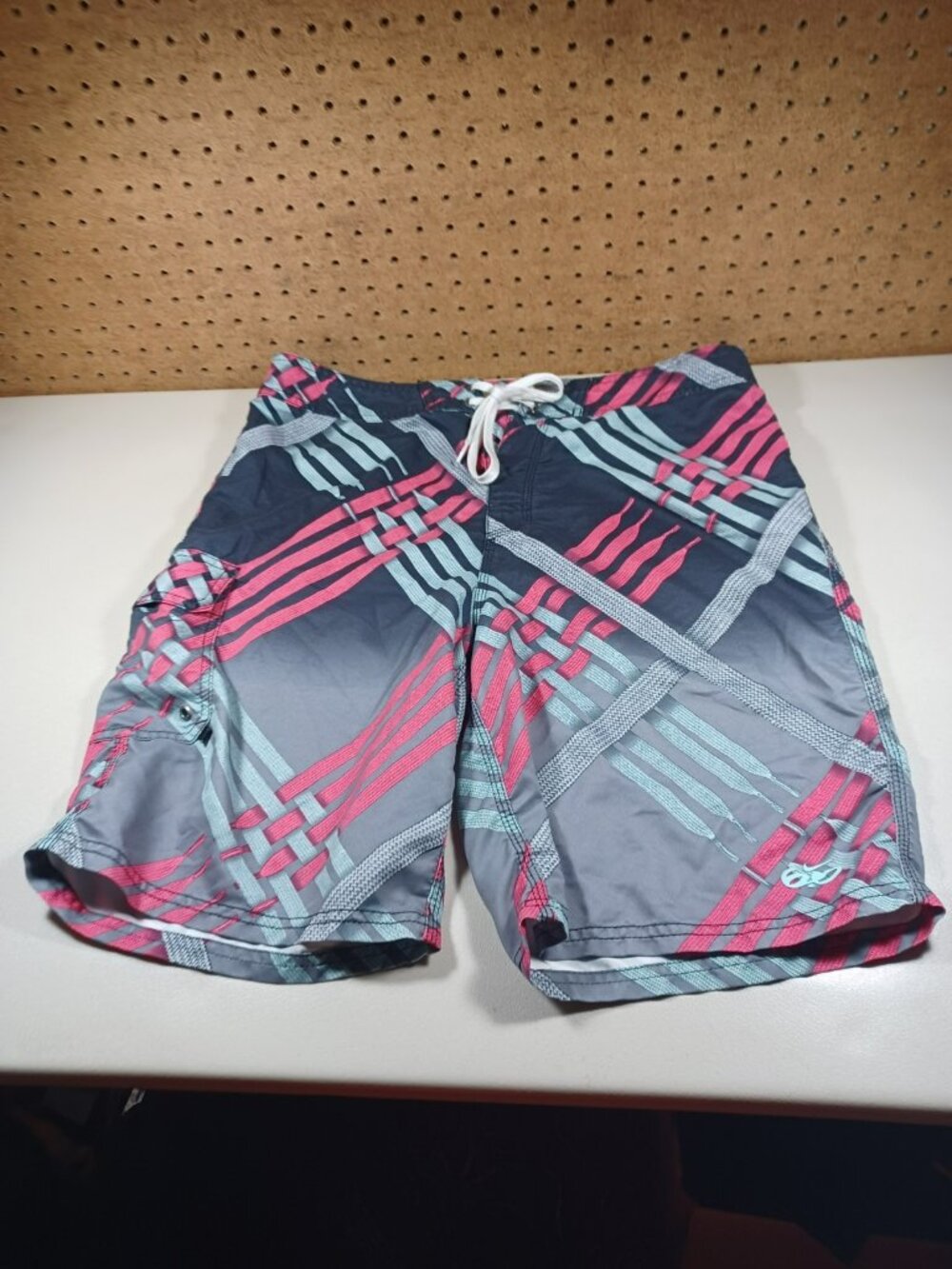 Nike mens black red gray Shoe Laces swim board shorts 34 451791 393